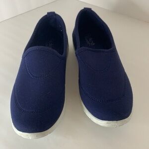 Refresh Comfort, Woman’s Slip One Shoes
